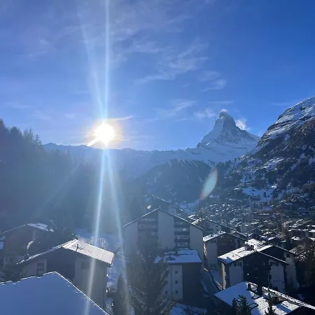 The Nest - Great Overview 아파트