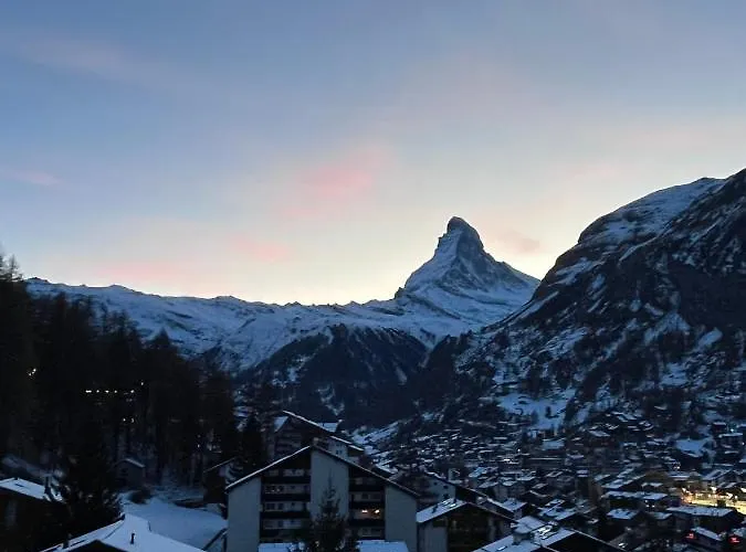The Nest - Great Overview * Zermatt